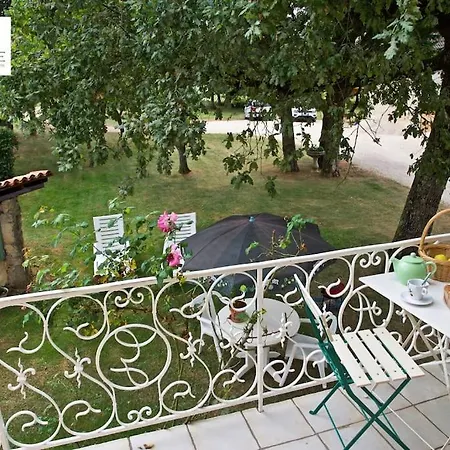 La Flordeline Classe 2 Etoiles Draps Et Serviettes Non Fournis * Montbazens