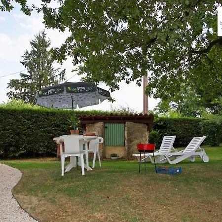 La Flordeline Classe 2 Etoiles Draps Et Serviettes Non Fournis * Montbazens