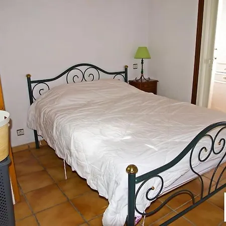 La Flordeline Classe 2 Etoiles Draps Et Serviettes Non Fournis بيت للعطل Montbazens